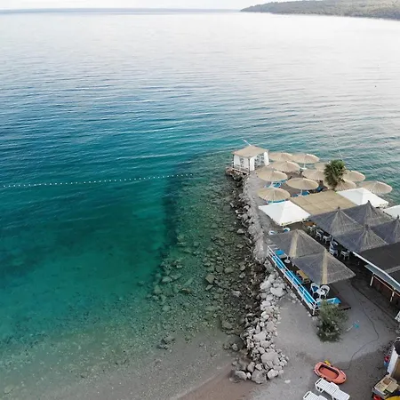 Guest house And With Parking Space Njivice, Krk - 17010 Njivice