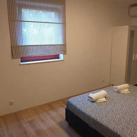 And With Parking Space Njivice, Krk - 17010 Guest house 3*